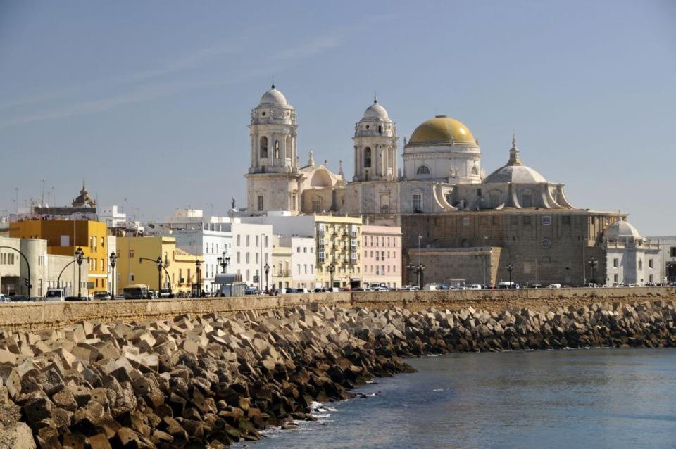 Cadiz Playa La Caleta Terraza Con Barbacoa Lägenhet Exteriör bild
